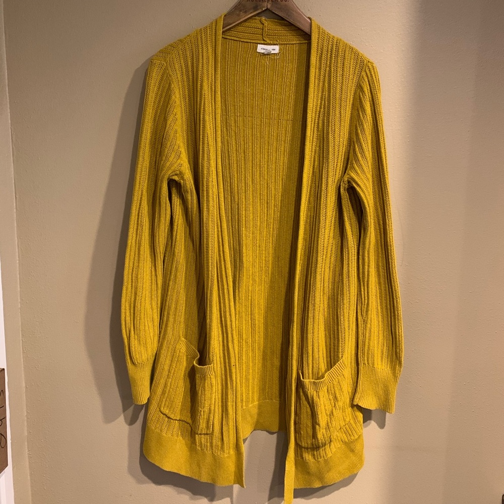 Lot of 4 Women’s Sweaters & Cardigans